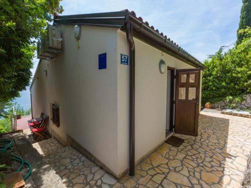 House INGA - image 2