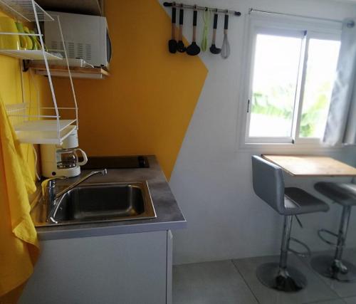 Cocina, Studio Évasion - Vue imprenable sur la mer (Studio Evasion - Vue imprenable sur la mer) in Sainte-Luce