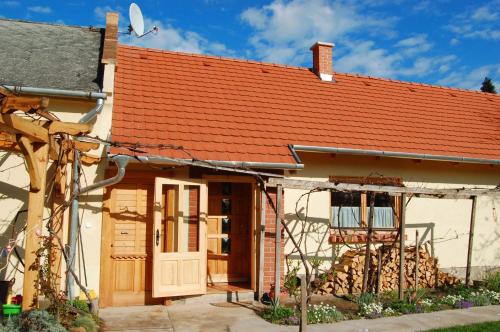 Nohab Apartman - image 14