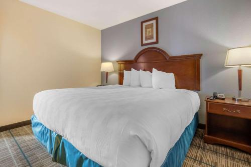 MainStay Suites Grantville - main image