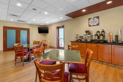 MainStay Suites Grantville - Hershey North - Stayforlong