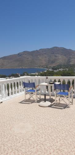 Nikos studios in Tilosa