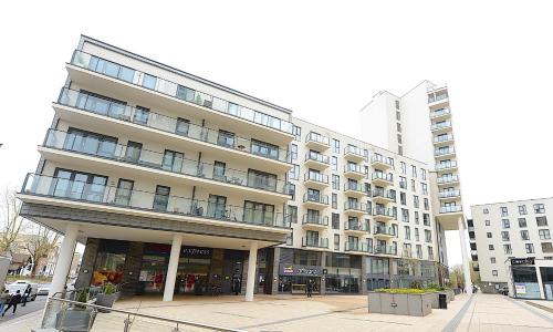 Woking Town Centre - Parking Included by Deilamy Homes in Woking