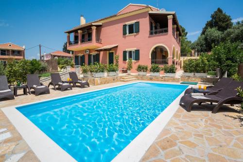  Villa Four Seasons in 49100 Korfu-Stadt