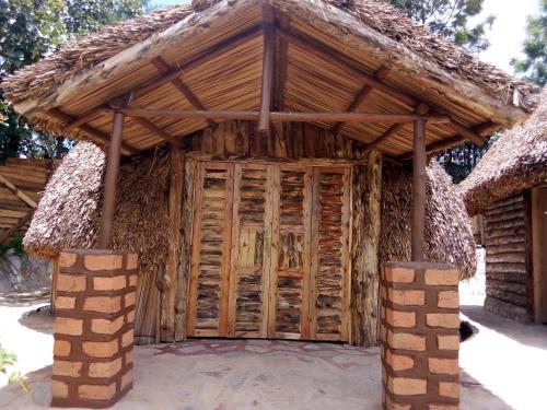 Lake Bunyonyi Paradise Eco Hub