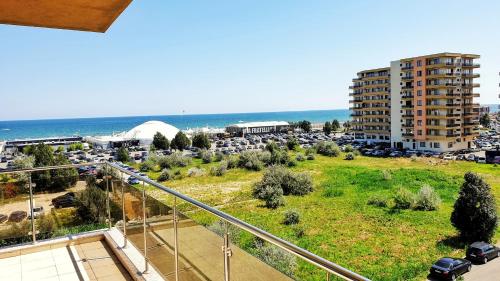 شرفة/ تراس, BlueSea Summerland Mamaia in Mamaia Beachfront
