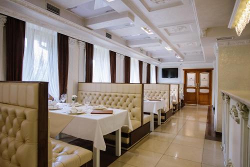 Restaurante, Курортнии Готель Золота Корона in Truskavets