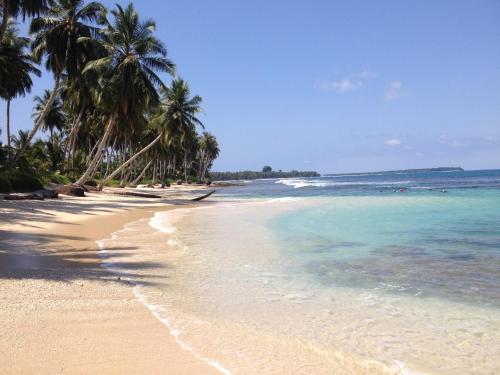 Masokut Surf Camp Siberut in Katurai