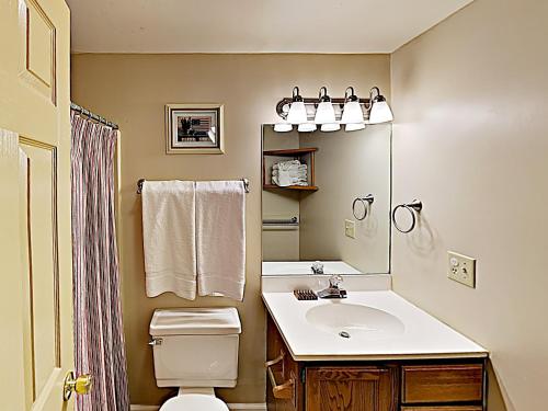 New Listing! Luxe Cabin Near Great Smoky Mountains Home - main image