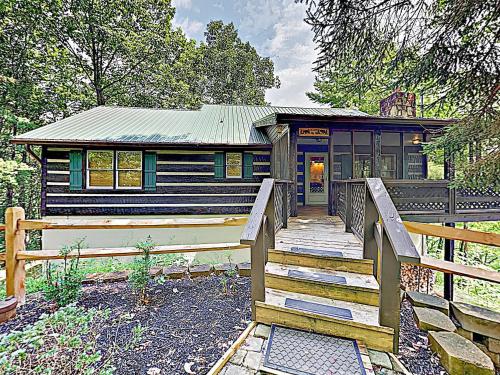 New Listing! Luxe Cabin Near Great Smoky Mountains Home - image 4