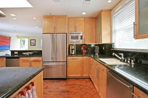 Ground Floor In Venice Near The Beach Home in Los Angeles, USA