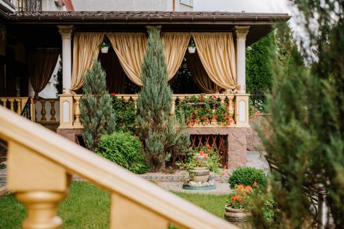 Restaurante, Курортнии Готель Золота Корона in Truskavets