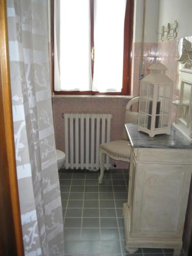 Bathroom, La casa dei pini in Malnate