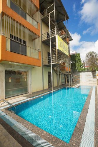 Exterior view, City Palace Resort in Lonavala