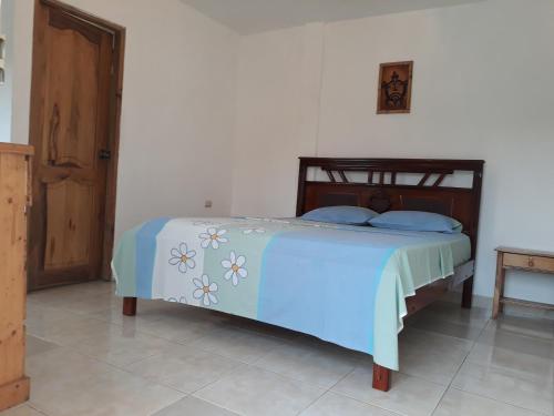 1 queen bed