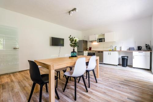 Comodo Apartments Solingen 883m von Solingen entfernt