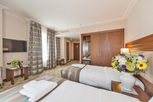 room detail thumbnail 0