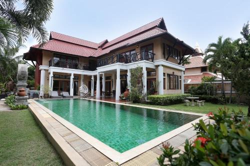 Rakpattaya pool villa 락파타야 풀빌라 Rakpattaya pool villa 락파타야 풀빌라