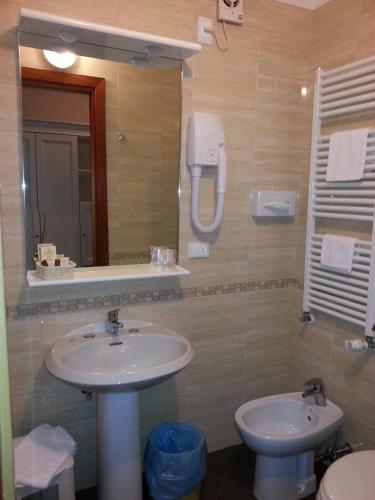 Double Room with View image 6