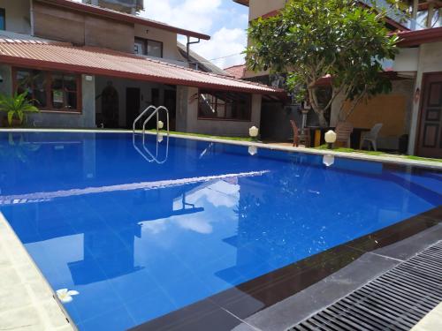 수영장, Janus Paradise Rest in 인두루와