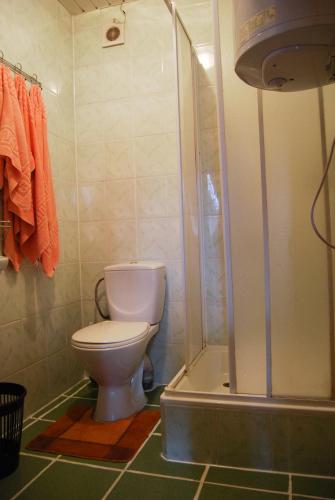 Cheres Hotel - image 10