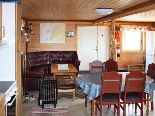 6 person holiday home in Brekstad - image 8