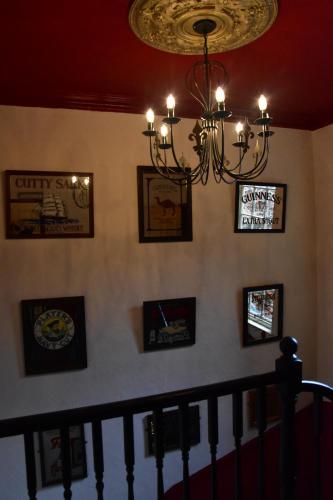 The Bull Hotel - image 11