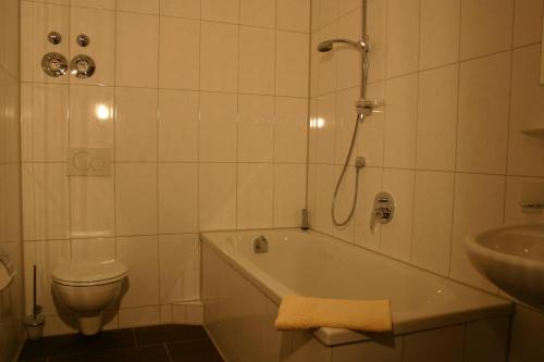 douche, Apartment Traube in Bad Urach