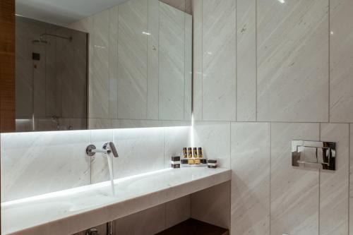 Aya Hotel - image 14