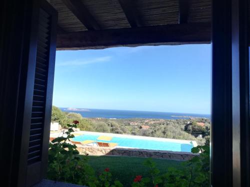 La Sima villa con piscina vista mare San Pantaleo Sardegna