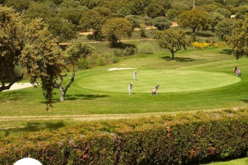 Estudio con Wifi y vistas al Campo de Golf de Salamanca