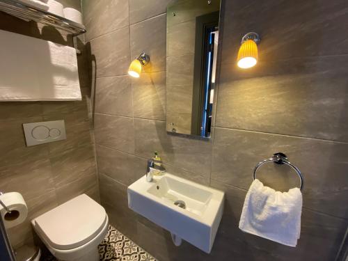 Irvine Guest House - image 5
