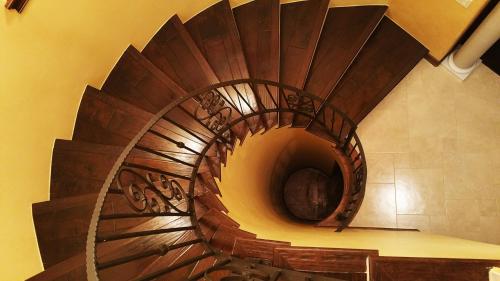 Chateau du Pikes Peak a Tuscany Retreat - image 5