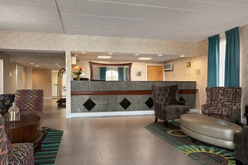 Days Inn by Wyndham Reading Wyomissing - image 3