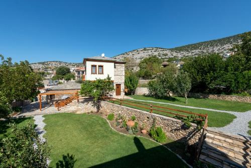  Harmony Deluxe Villas in Theologos