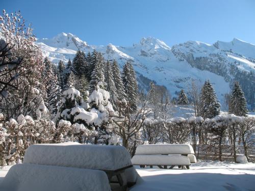 Bejárat, Hotel Bellachat in La Clusaz