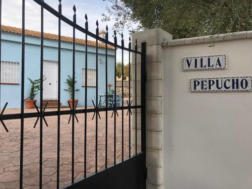  Casa con piscina de agua salada Villa Pepucho 2 in Almodóvar del Río