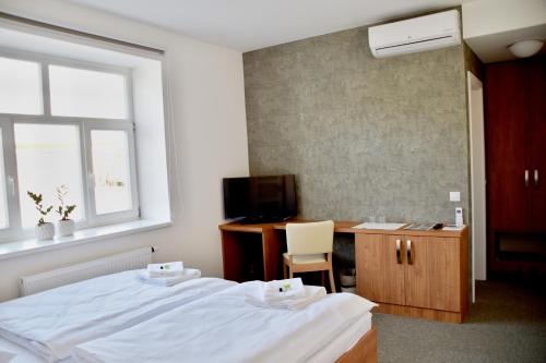 Penzion Panský dvůr Telč - image 14