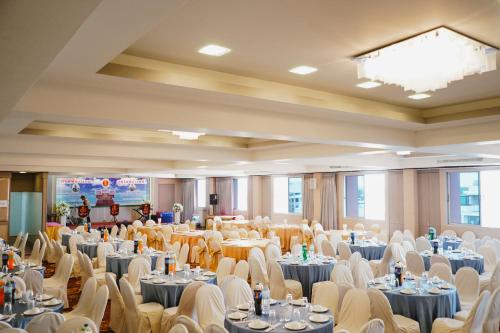 KS Pavilion Hotel near Thao Suranaree (Ya Mo) Monument