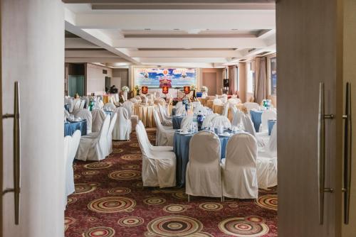 KS Pavilion Hotel near Thao Suranaree (Ya Mo) Monument