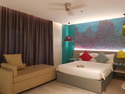 room detail thumbnail 1