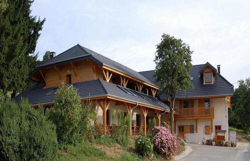 Auberge La Ferme De Ferrières - Chambre d'hôtes - Annecy