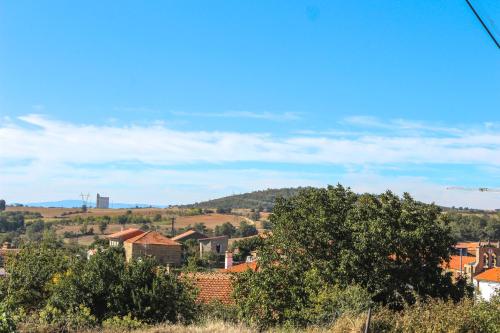 Skats, Casa das Indrineiras in Mogadouro