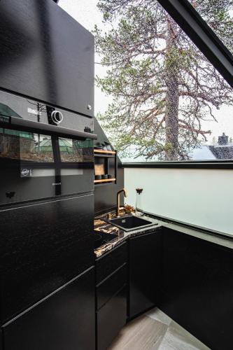 Golden Crown Levin Iglut Finland 300 Reviews Price From 355 Planet Of Hotels