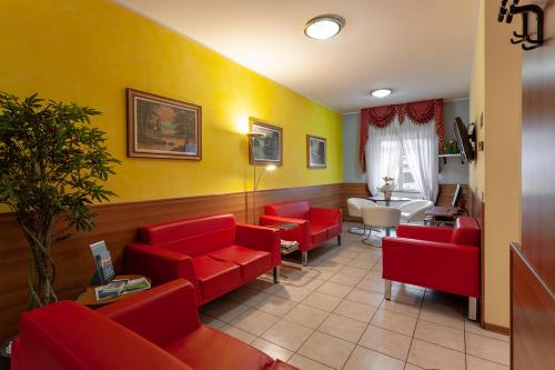 Hotel Montereale - image 11