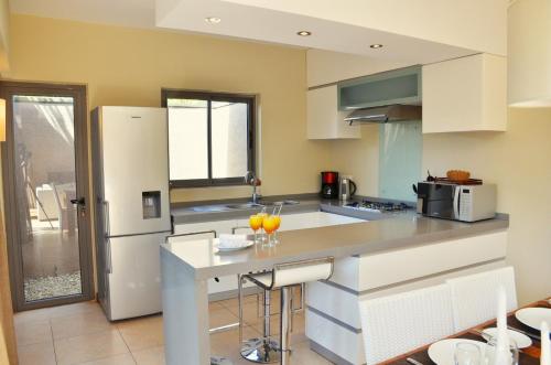 Athena Villas by Evaco