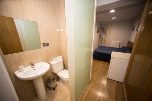 Hostal Caballeros - image 5