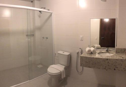 1 double bed, 1 twin bed