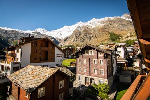 Helvetia Apartments - main image