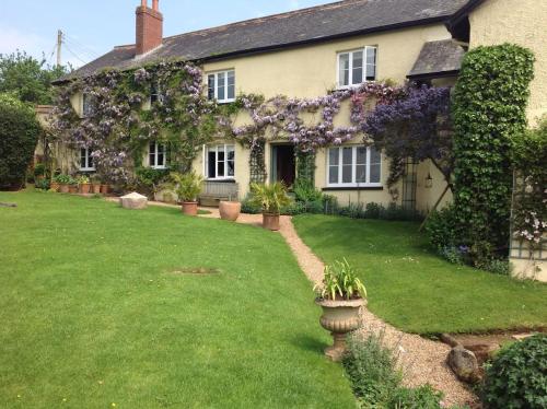 Beautiful Devon Farmhouse